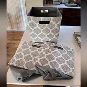 Threshold fabric storage cubes